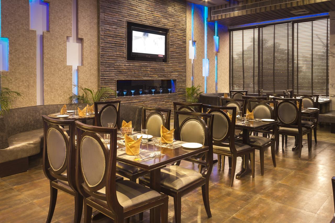 Club Florence Gurgaon Buitenkant foto