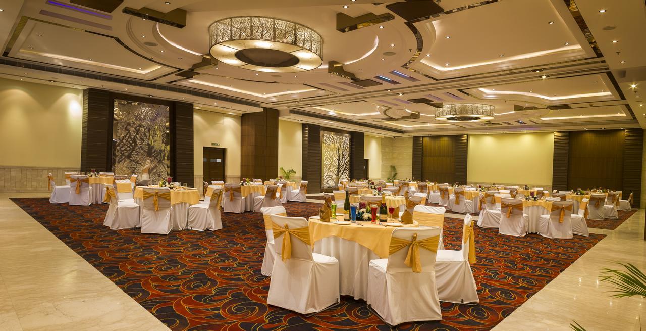 Club Florence Gurgaon Buitenkant foto